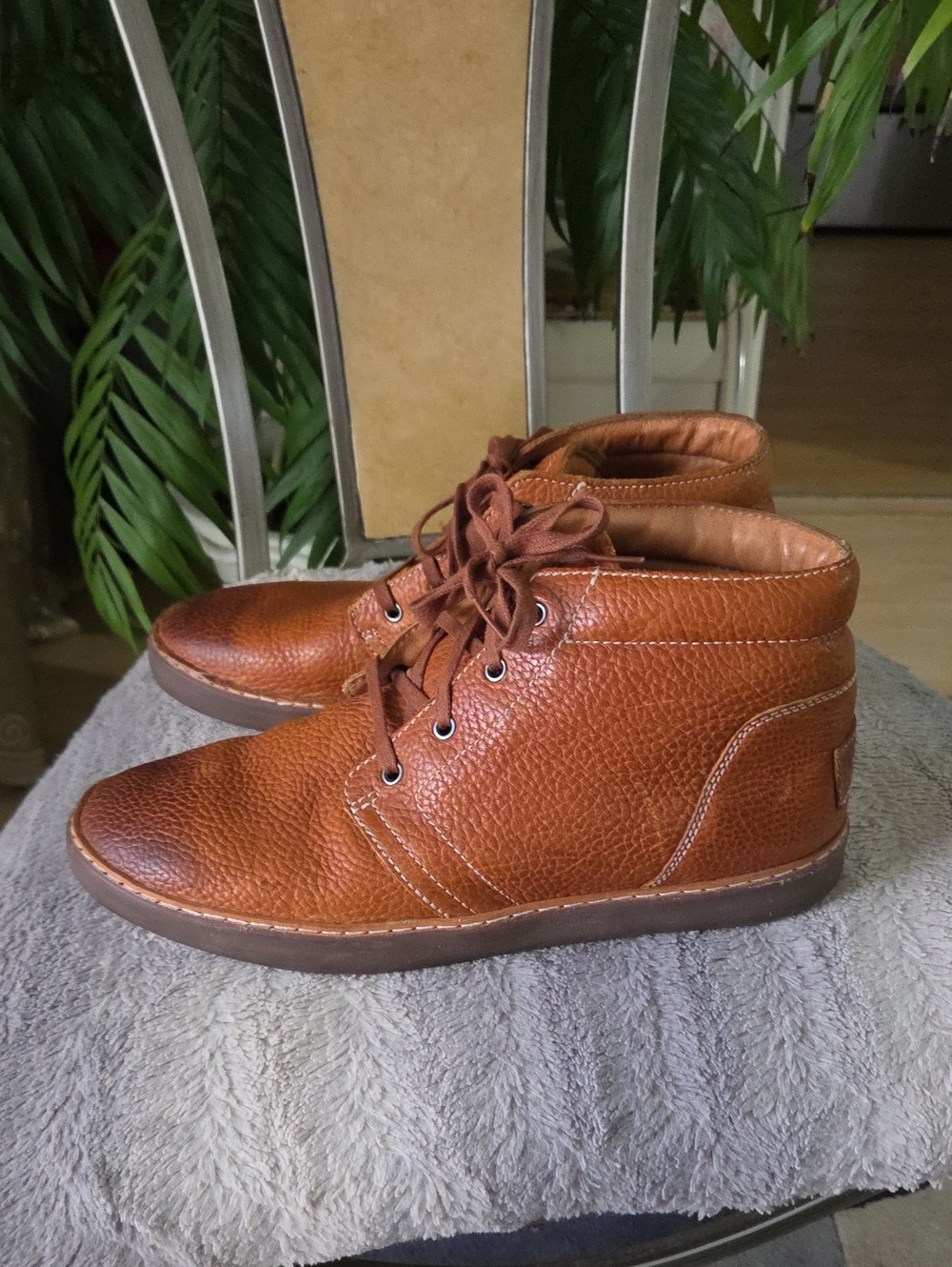 UGG Men's Chestnut Brown Leather Chukka Boots ❤️